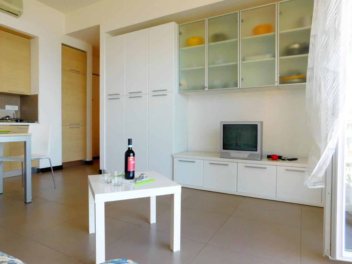 Bilocale Con Favolosa Vista Mare 莱万托 外观 照片