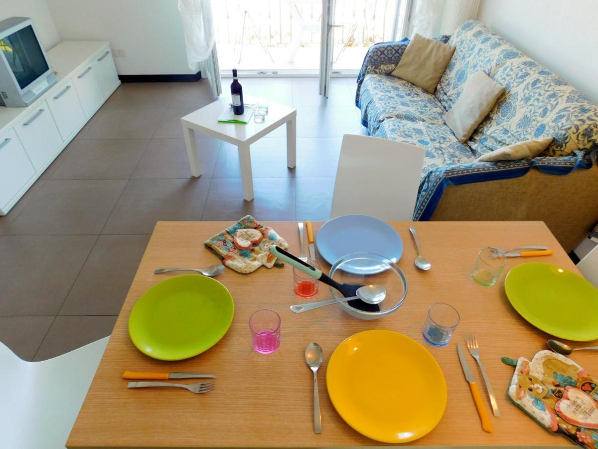 Bilocale Con Favolosa Vista Mare 莱万托 外观 照片